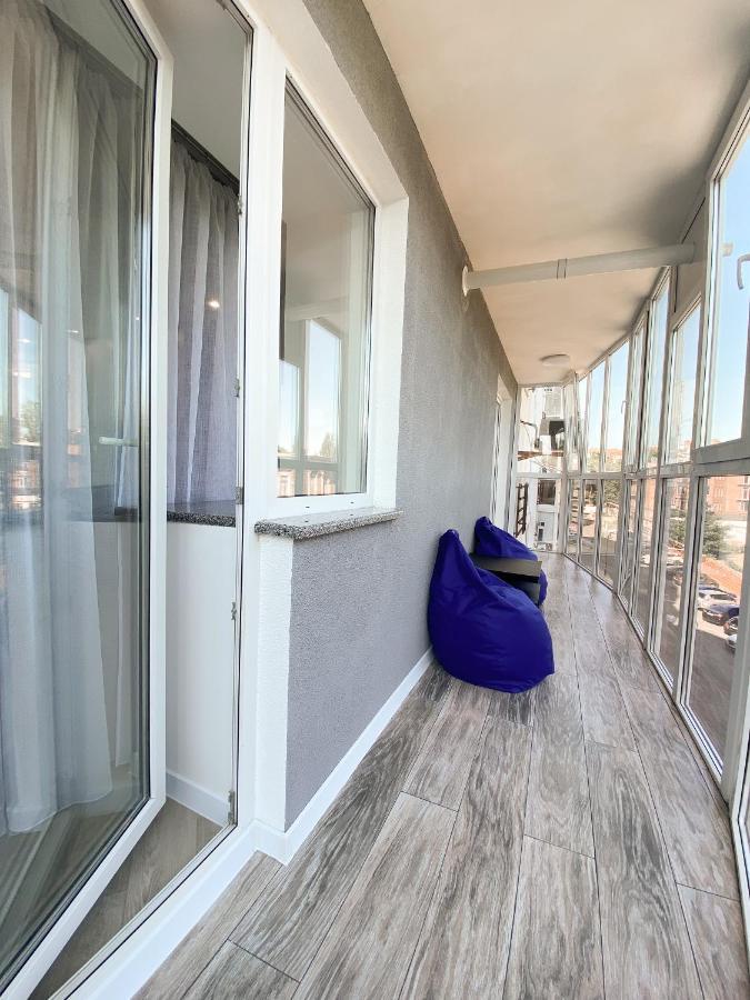 Стильні Апартаменти В Самому Центрі Біля Корпусного Саду - Мережа Helen Poltava Habitación foto